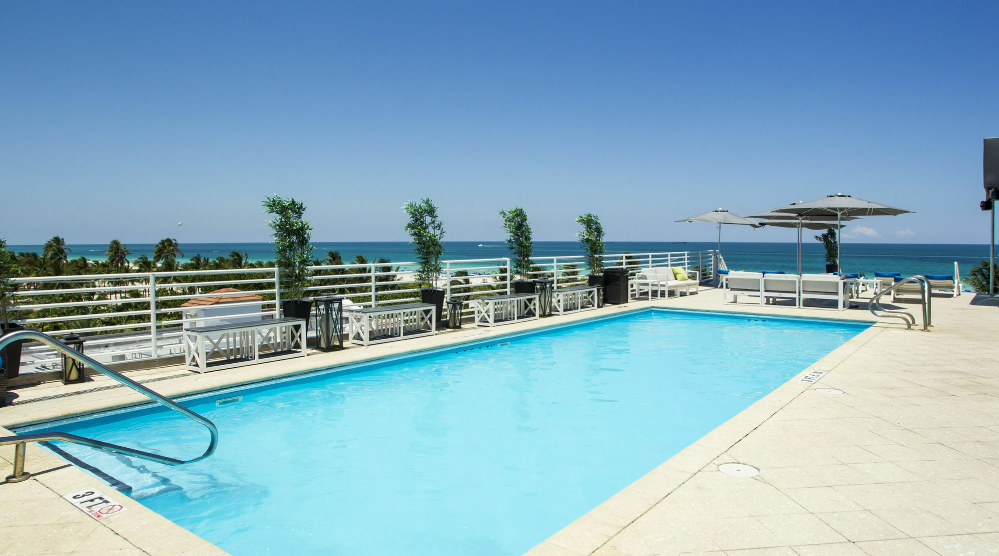 Suites At Congress Ocean Drive Miami Beach Exterior photo